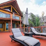 Keniza Beach Hotel